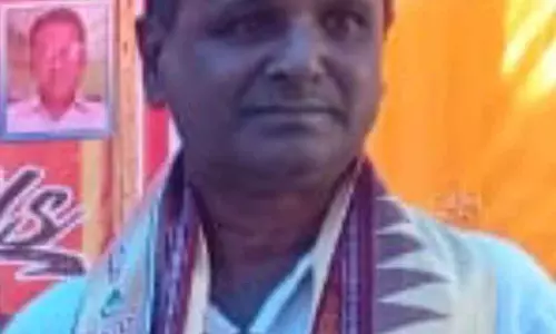 Rajkanika लेखक की हार्ट अटैक से मौत Rajkanika लेखक की हार्ट अटैक से मौत