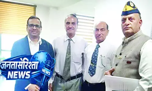 पूर्व सैनिक और वीर नारियों के लिए एम्स में बेहतर चिकित्सा सुविधाओं की मांग पूर्व सैनिक और वीर नारियों के लिए एम्स में बेहतर चिकित्सा सुविधाओं की मांग