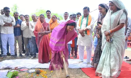 मंत्री लक्ष्मी राजवाड़े ने 13.22 करोड़ रूपये के विकास कार्यों का किया शुभारंभ मंत्री लक्ष्मी राजवाड़े ने 13.22 करोड़ रूपये के विकास कार्यों का किया शुभारंभ