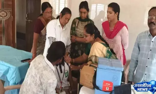 बीबीनगर PHC में 14 साल की लड़कियों के लिए HPV वैक्सीनेशन प्रोग्राम शुरू किया गया बीबीनगर PHC में 14 साल की लड़कियों के लिए HPV वैक्सीनेशन प्रोग्राम शुरू किया गया