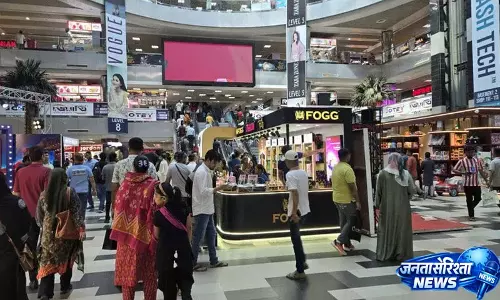 बांग्लादेश ने Global Fuel की कमी के बीच समय से पहले बंदी लागू की बांग्लादेश ने Global Fuel की कमी के बीच समय से पहले बंदी लागू की