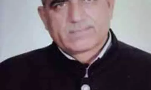 Jammu: दर्शन राणा ने बिजली क्षेत्र में अनियमितताओं पर चिंता जताई Jammu: दर्शन राणा ने बिजली क्षेत्र में अनियमितताओं पर चिंता जताई
