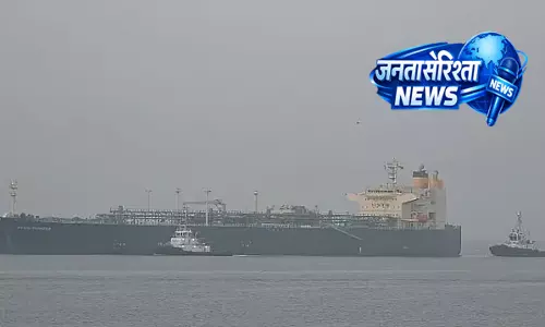 Delhi : केंद्र सरकार ने ईरान से कच्चे तेल इंपोर्ट पर फैल रही अफवाहों को किया खारिज