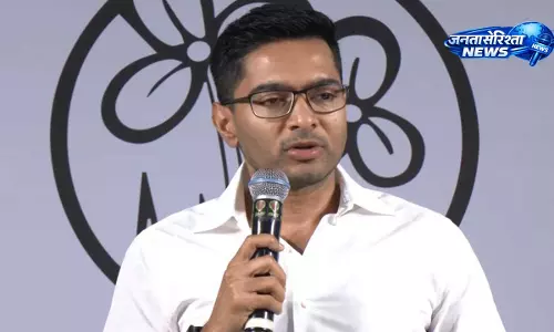 TMC के अभिषेक बनर्जी ने BJP के डबल इंजन के नैरेटिव पर साधा निशाना TMC के अभिषेक बनर्जी ने BJP के डबल इंजन के नैरेटिव पर साधा निशाना
