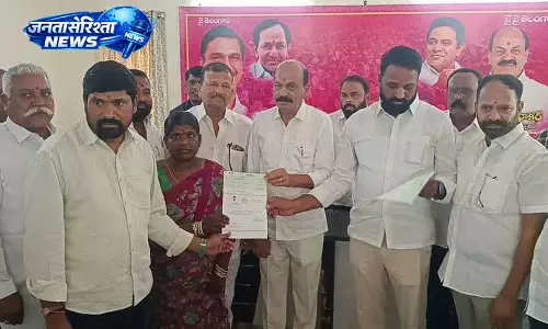 संगारेड्डी MLA ने 127 लाभार्थियों को CMRF चेक वितरित किए