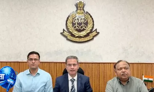 भाजपा कार्यालय पर ग्रेनेड हमले के मामले में पंजाब में पांच गिरफ्तार भाजपा कार्यालय पर ग्रेनेड हमले के मामले में पंजाब में पांच गिरफ्तार