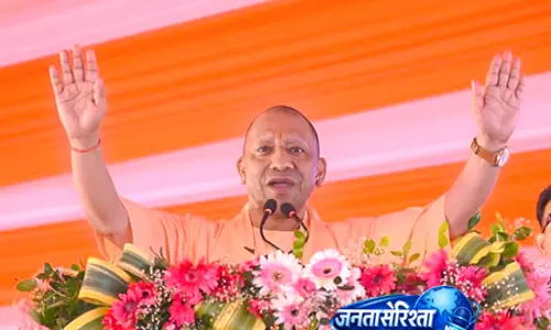 निरंतर हो रही बारिश से परेशान किसानों के बीच पहुंचें प्रशासनिक अधिकारी: सीएम योगी