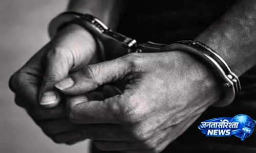 पुलिस ने ब्लूटूथ चीटिंग रैकेट में फरार आरोपी को किया गिरफ्तार पुलिस ने ब्लूटूथ चीटिंग रैकेट में फरार आरोपी को किया गिरफ्तार