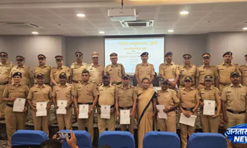 मुंबई पुलिस ने 1,541 से ज्यादा चोरी और गुम हुए मोबाइल फोन बरामद किए मुंबई पुलिस ने 1,541 से ज्यादा चोरी और गुम हुए मोबाइल फोन बरामद किए