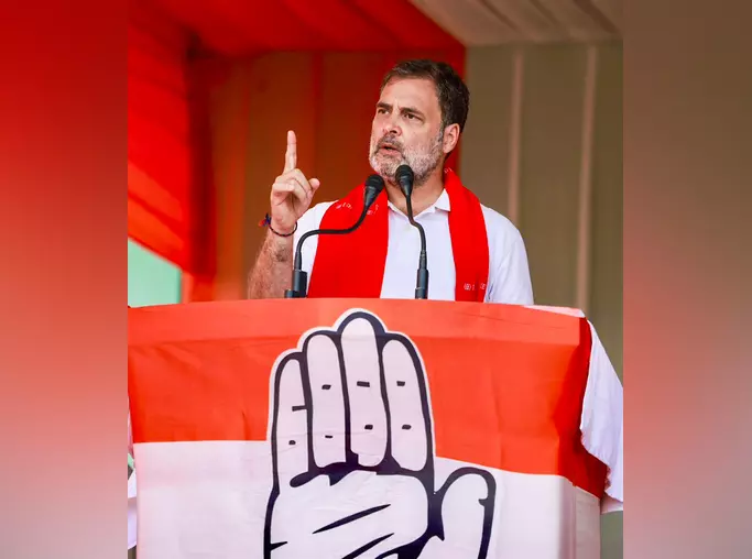 केरल में कांग्रेस का जोरदार प्रचार, राहुल गांधी आज करेंगे 3 जिलों में 4 बड़ी रैलियां केरल में कांग्रेस का जोरदार प्रचार, राहुल गांधी आज करेंगे 3 जिलों में 4 बड़ी रैलियां