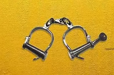 Tamil Nadu : महिला को धमकाने के आरोप में वी.आर. कृष्णकुमार गिरफ्तार Tamil Nadu : महिला को धमकाने के आरोप में वी.आर. कृष्णकुमार गिरफ्तार