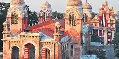 Chennai यूनिवर्सिटी में फिल्मिंग फीस 5 गुना बढ़ाई गई Chennai यूनिवर्सिटी में फिल्मिंग फीस 5 गुना बढ़ाई गई