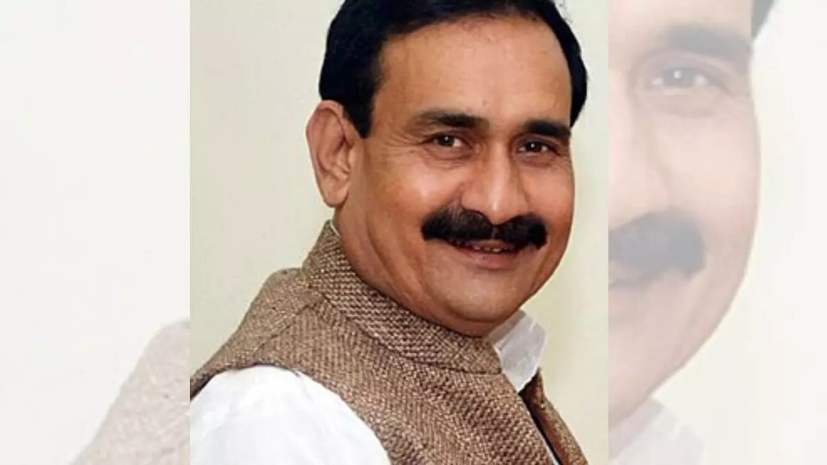 Bhopal : दतिया विधानसभा में उपचुनाव की संभावनाओं के बीच नरोत्तम मिश्रा फिर चर्चा में Bhopal : दतिया विधानसभा में उपचुनाव की संभावनाओं के बीच नरोत्तम मिश्रा फिर चर्चा में