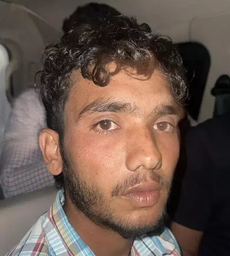 अमृतसर पुलिस ने आईईडी और अन्य संदिग्ध सामग्री के साथ युवक को किया गिरफ्तार अमृतसर पुलिस ने आईईडी और अन्य संदिग्ध सामग्री के साथ युवक को किया गिरफ्तार