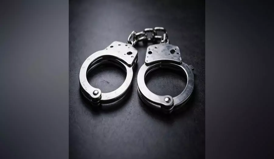 सक्रिय अपराधियों पर पुलिस का शिकंजा, दो चोर गिरफ्तार सक्रिय अपराधियों पर पुलिस का शिकंजा, दो चोर गिरफ्तार