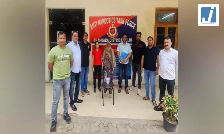 नशे के खिलाफ अभियान तेज, 56 ग्राम स्मैक के साथ महिला गिरफ्तार नशे के खिलाफ अभियान तेज, 56 ग्राम स्मैक के साथ महिला गिरफ्तार