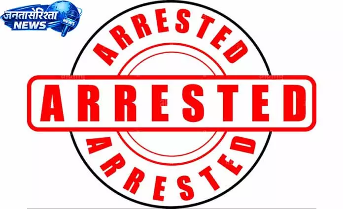 Jammu: पुलिस ने दो ड्रग तस्करों को गिरफ्तार किया Jammu: पुलिस ने दो ड्रग तस्करों को गिरफ्तार किया