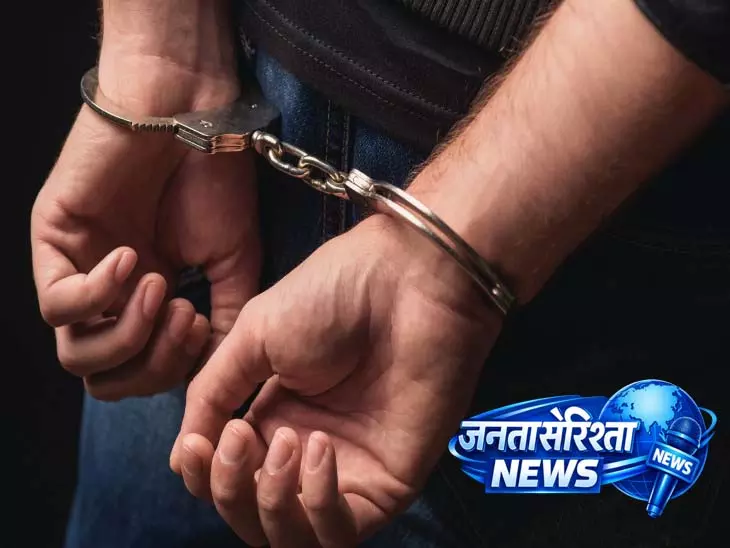 टाटीबंध शराब दुकान के पास चाकू लहराते युवक गिरफ्तार टाटीबंध शराब दुकान के पास चाकू लहराते युवक गिरफ्तार