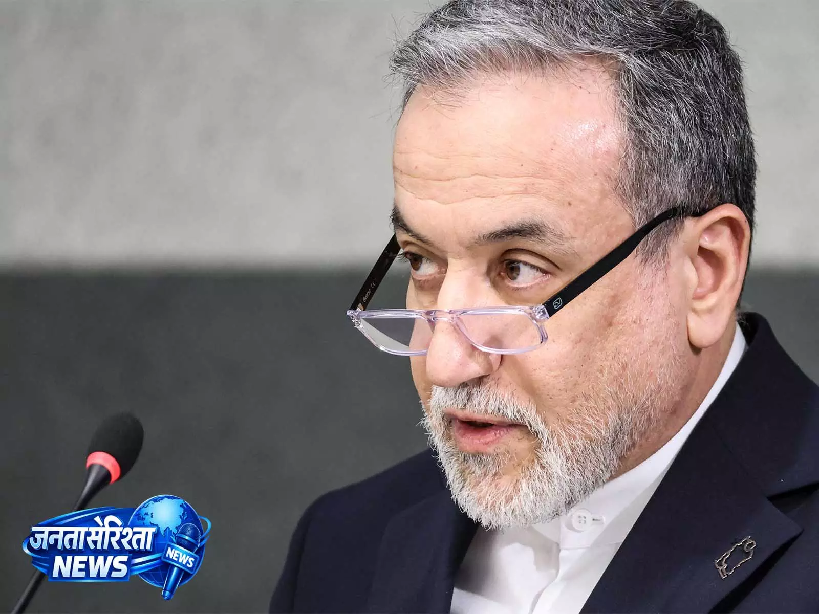 Araghchi ने बुशेहर हमले पर पश्चिम पर पाखंड का लगाया आरोप Araghchi ने बुशेहर हमले पर पश्चिम पर पाखंड का लगाया आरोप