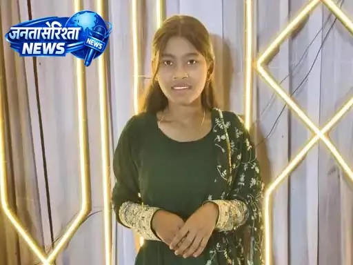 11वीं की छात्रा ने पंखे से फंदा लगाकर खुदकुशी 11वीं की छात्रा ने पंखे से फंदा लगाकर खुदकुशी