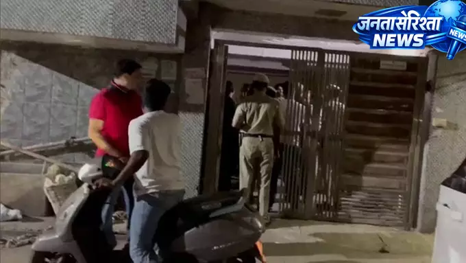 संदिग्ध हालात में तीन शव बरामद, जांच में जुटी पुलिस संदिग्ध हालात में तीन शव बरामद, जांच में जुटी पुलिस