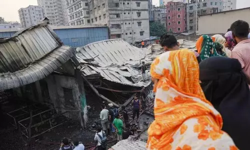 गैस लाइटर फैक्ट्री में बड़ी घटना, 5 कर्मचारियों की मौत गैस लाइटर फैक्ट्री में बड़ी घटना, 5 कर्मचारियों की मौत