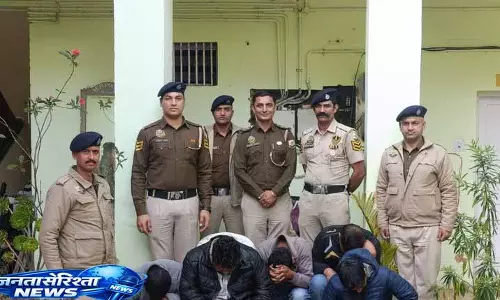 Solan पुलिस ने VAHAN पोर्टल रैकेट का भंडाफोड़ किया, छह गिरफ्तार Solan पुलिस ने VAHAN पोर्टल रैकेट का भंडाफोड़ किया, छह गिरफ्तार
