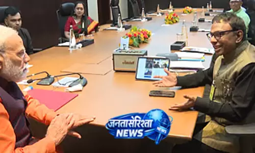 म्यूज़िक कंपोज़र रमेश विनायगम और परिवार से PM Modi की चेन्नई में मुलाकात म्यूज़िक कंपोज़र रमेश विनायगम और परिवार से PM Modi की चेन्नई में मुलाकात