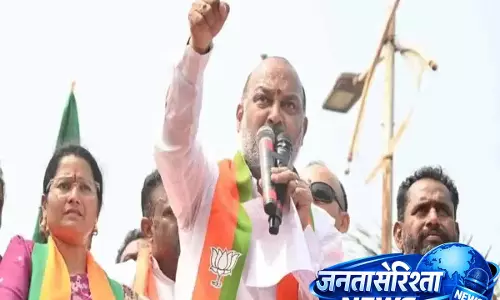 Hyderabad: बंदी संजय ने केरल में रेवंत रेड्डी के ‘6 गारंटी’ दावे को चुनौती दी