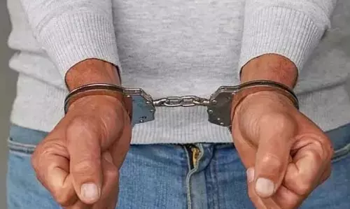 सेल्समैन फर्जी लूट मामले में गिरफ्तार, पुलिस ने उगलवाई सच्चाई सेल्समैन फर्जी लूट मामले में गिरफ्तार, पुलिस ने उगलवाई सच्चाई