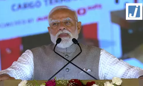 Easter: पीएम मोदी, राष्ट्रपति मुर्मु और ओम बिरला ने ईस्टर पर दीं शुभकामनाएं Easter: पीएम मोदी, राष्ट्रपति मुर्मु और ओम बिरला ने ईस्टर पर दीं शुभकामनाएं