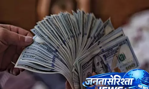 FPI की बिकवाली, युद्ध, तेल में उछाल और कमजोर रुपये के बीच सिर्फ दो सत्रों में 19,837 करोड़ रुपये निकाले FPI की बिकवाली, युद्ध, तेल में उछाल और कमजोर रुपये के बीच सिर्फ दो सत्रों में 19,837 करोड़ रुपये निकाले