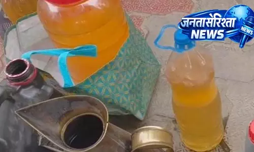 पेट्रोल पंप के टैंक में पानी लीकेज, कई गाड़ियां खराब