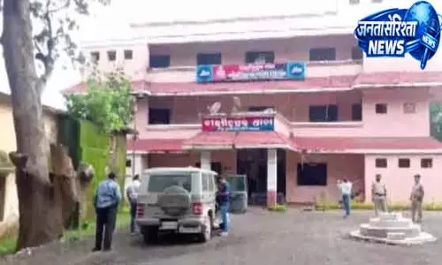 Sundargarh बेहोशी की दवा के बाद गैंगरेप पीड़िता की हालत गंभीर Sundargarh बेहोशी की दवा के बाद गैंगरेप पीड़िता की हालत गंभीर