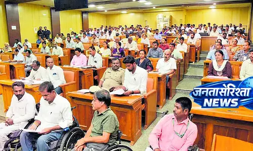 डिस्ट्रिक्ट कलेक्टर ने दिव्यांगों के UDID एप्लीकेशन तेजी से निपटाने के दिए निर्देश डिस्ट्रिक्ट कलेक्टर ने दिव्यांगों के UDID एप्लीकेशन तेजी से निपटाने के दिए निर्देश