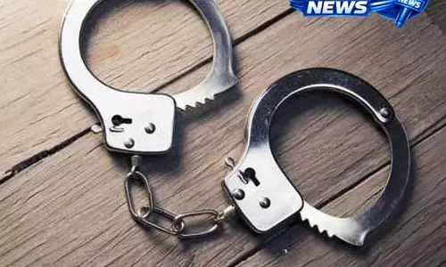 Tarn Taran में सुरक्षा बलों ने हथियारबंद युवक को रोका Tarn Taran में सुरक्षा बलों ने हथियारबंद युवक को रोका