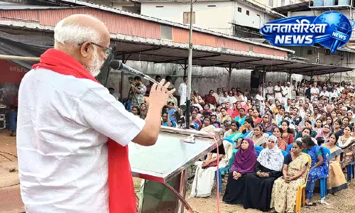 केरल को सांप्रदायिक ताकतों से बचाने के लिए वामपंथ का शासन आवश्यक: M.A. Baby केरल को सांप्रदायिक ताकतों से बचाने के लिए वामपंथ का शासन आवश्यक: M.A. Baby