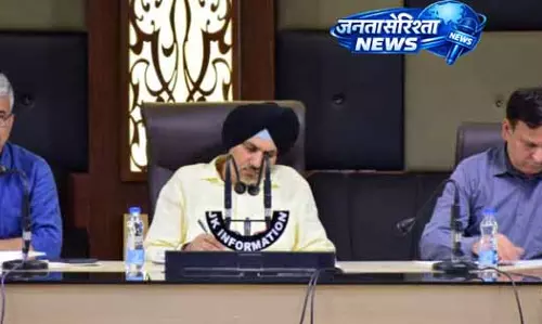 Vikramjit ने जम्मू उद्योगपतियों के साथ संकट और व्यापार पर चर्चा की Vikramjit ने जम्मू उद्योगपतियों के साथ संकट और व्यापार पर चर्चा की