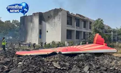 Ahmedabad AI171 क्रैश: पीड़ितों के परिवारों ने ब्लैक बॉक्स डेटा के लिए PM से की अपील