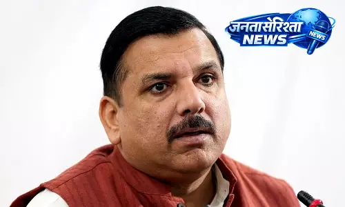 UP : संजय सिंह ने केंद्र पर बेरोज़गारी और जातिगत राजनीति का आरोप लगाया