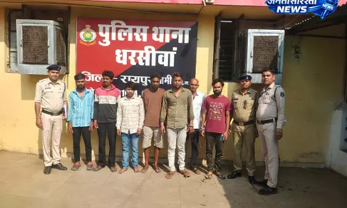 रायपुर समेत 5 जिलों के 384 जगहों में पुलिस की रेड, ऑपरेशन निश्चय चलाया रायपुर समेत 5 जिलों के 384 जगहों में पुलिस की रेड, ऑपरेशन निश्चय चलाया
