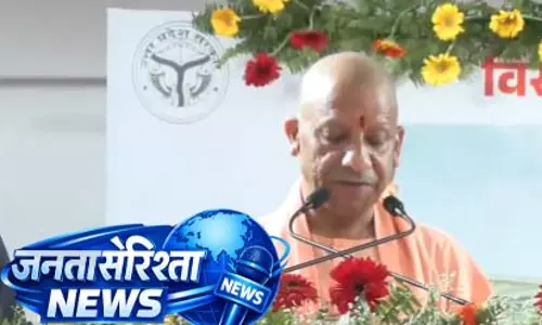 गोरखपुर में ऐतिहासिक घंटाघर और शहीद बंधु पार्किंग का उद्घाटन गोरखपुर में ऐतिहासिक घंटाघर और शहीद बंधु पार्किंग का उद्घाटन