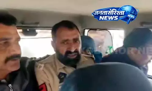ACB ने पुलिस आईओ को रिश्वत लेते रंगे हाथ पकड़ा ACB ने पुलिस आईओ को रिश्वत लेते रंगे हाथ पकड़ा