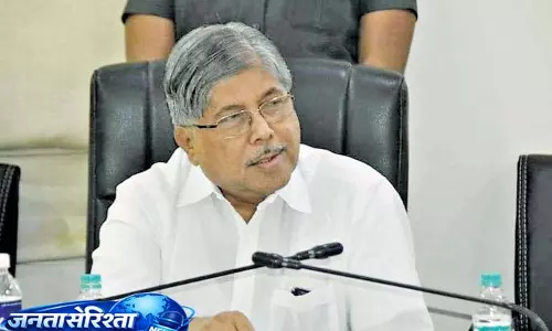 Chandrakant Patil: स्टूडेंट्स की सुरक्षा के लिए परीक्षाएं और रिजल्ट मिशन मोड पर Chandrakant Patil: स्टूडेंट्स की सुरक्षा के लिए परीक्षाएं और रिजल्ट मिशन मोड पर