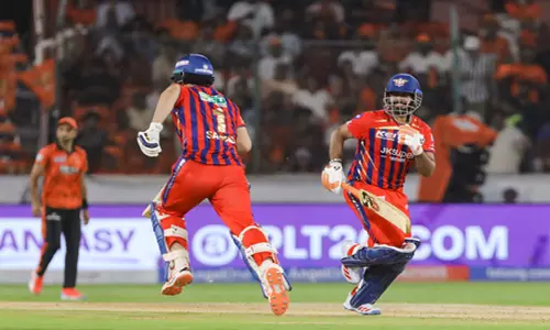 IPL 2026: पंत ने खेली कप्तानी पारी, एसआरएच को 5 विकेट से हराकर एलएसजी ने खोला जीत का खाता IPL 2026: पंत ने खेली कप्तानी पारी, एसआरएच को 5 विकेट से हराकर एलएसजी ने खोला जीत का खाता