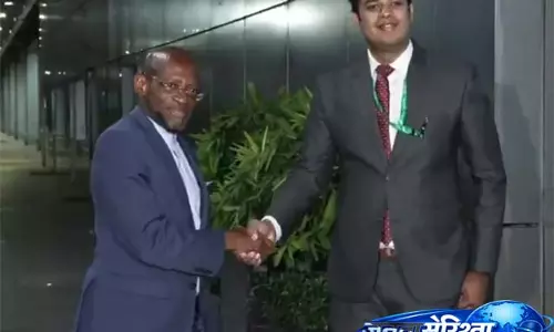 सेंट किट्स एंड नेविस के विदेश मंत्री डेन्ज़िल डगलस का नई दिल्ली दौरा