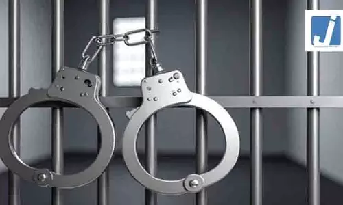 महिलाओं से छेड़छाड़ करने वाला गिरफ्तार, 48 घंटे में 29 CCTV फुटेज से पहचान महिलाओं से छेड़छाड़ करने वाला गिरफ्तार, 48 घंटे में 29 CCTV फुटेज से पहचान