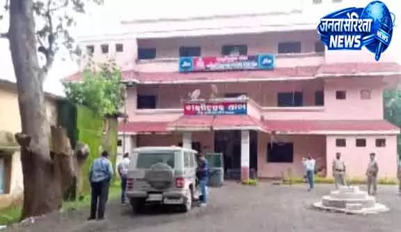 Sundargarh बेहोशी की दवा के बाद गैंगरेप पीड़िता की हालत गंभीर Sundargarh बेहोशी की दवा के बाद गैंगरेप पीड़िता की हालत गंभीर