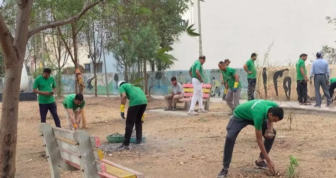 सफाई अभियान : गदही तालाब से बदल रही क्षेत्र की तस्वीर सफाई अभियान : गदही तालाब से बदल रही क्षेत्र की तस्वीर