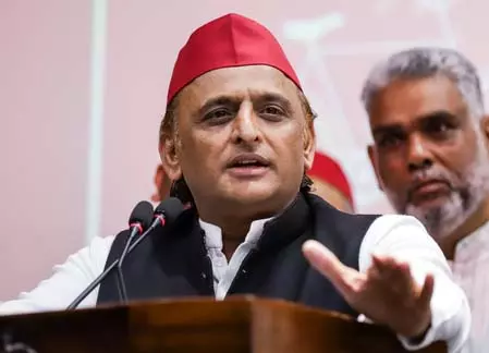 पहले जनगणना हो, इसके बाद महिला आरक्षण की बात : अखिलेश यादव पहले जनगणना हो, इसके बाद महिला आरक्षण की बात : अखिलेश यादव